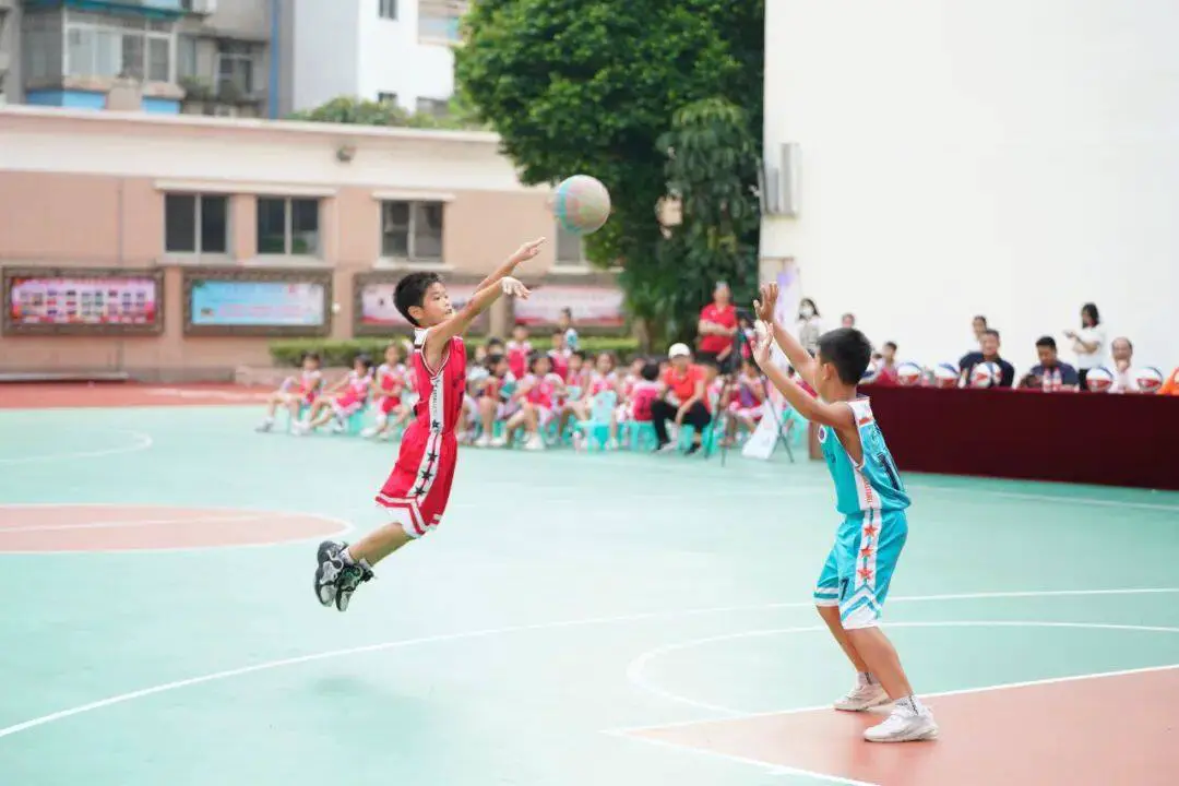学校篮球队训练受伤谁负责_2